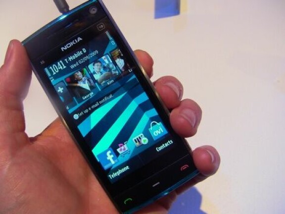 Nokia X6 - rapp pekskärm och fri musik