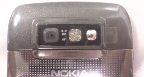 Nya bilder på Nokia E71