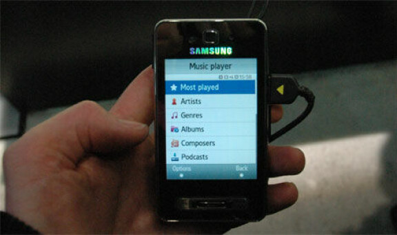 Iphones nya lillebror: Samsung F480