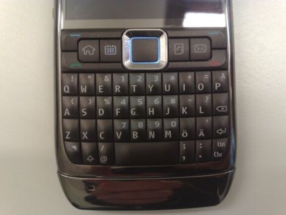 Första intrycket: Nokias supersmarta E71
