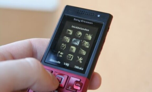 Första intrycket av Sony Ericsson T700