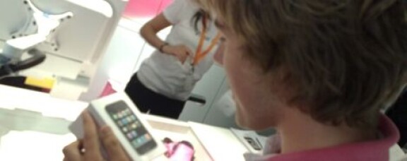 Första Iphone 3G såld