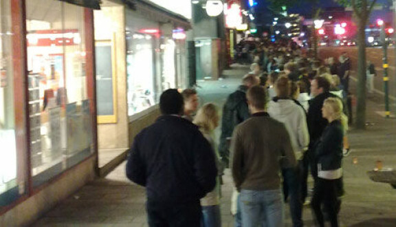 Första Iphone 3G såld
