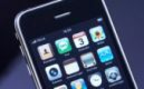 Iphone kvar i topp hos Telia