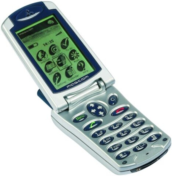 2001: Sony Ericsson föds