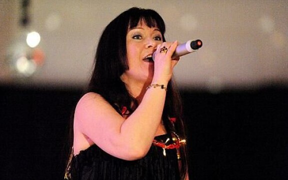 Bättre alternativ till Shazam: Nynna, sjung själv eller spela musik så berättar appen låttitel och artist