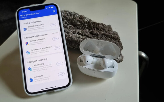 Kan man spela in telefonsamtal med ett headset?