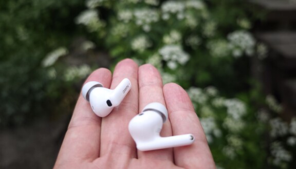 Test Huawei Freebuds 6i: Prisvärda och proffsiga