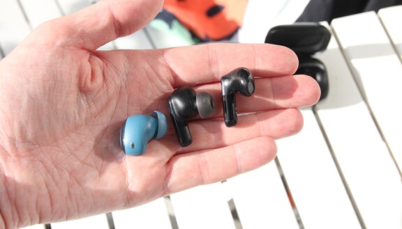 Test: JBL Live Beam 3, Live Buds 3, Live Flex 3 – Med smart etui och valfritt format
