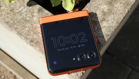 Test: Motorola Razr 50 – Billigare på rätt sätt