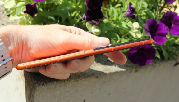 Test: Motorola Razr 50 – Billigare på rätt sätt