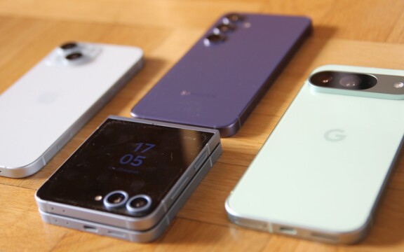 TEST: Liten mobil – 15 bästa telefonerna i kompakt format