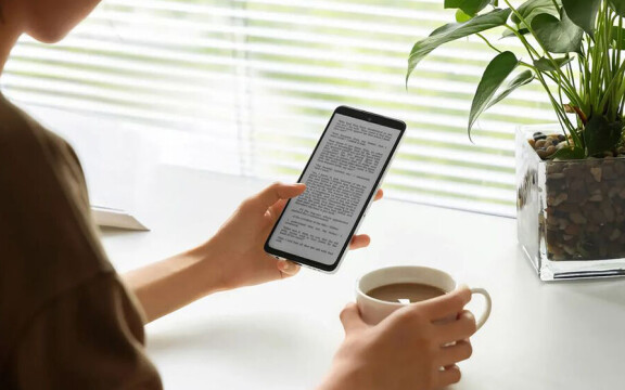 Nya mobiler kompletterar som e-bokläsare