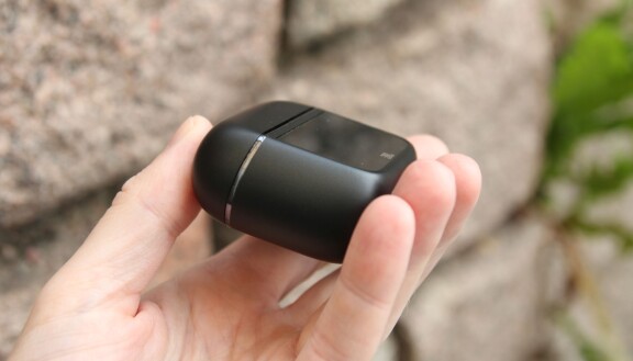 Test: JBL Tour Pro 3 – Lyxheadset späckat med funktioner