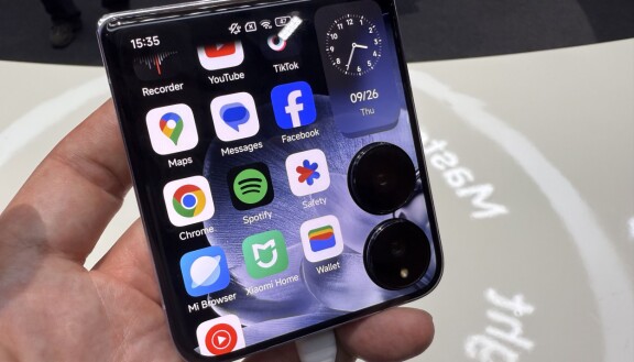 Vikbara Xiaomi Mix Flip nu till Europa: Första titten – bilder och video