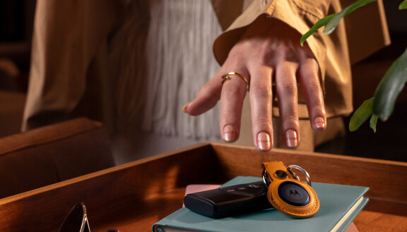 Moto Tags have the same shape as Apple Airtags, which means that holders for one also work for the other.