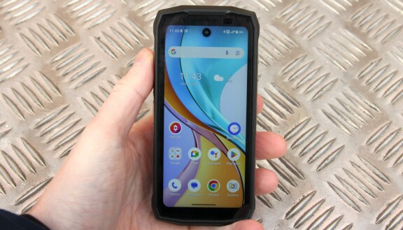 TEST: Liten mobil – 15 bästa telefonerna i kompakt format