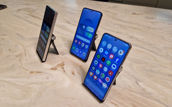 Samsungs telefoner får samtalsinspelning i Sverige