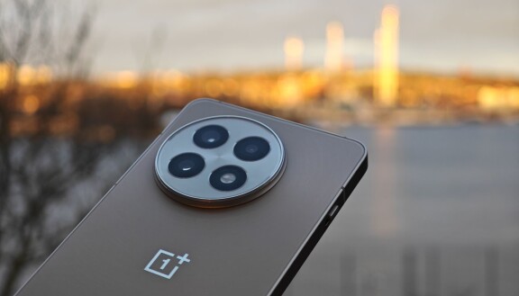 Test: Oneplus 13R – Billigare och bara steget under de bästa