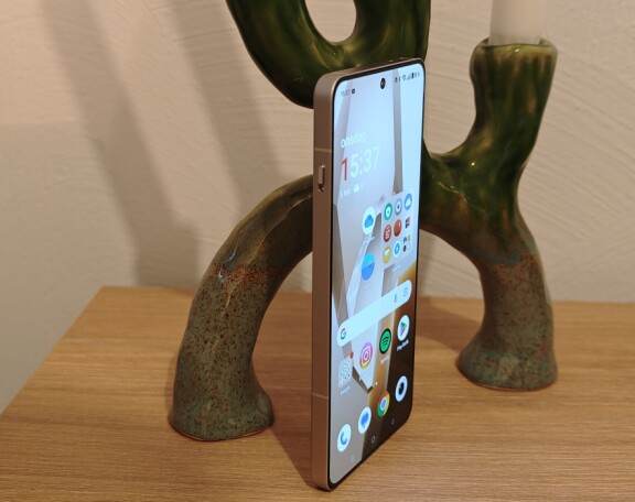 Test: Oneplus 13R – Billigare och bara steget under de bästa