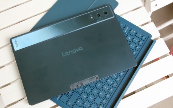 Test: Lenovo Yoga Tab Plus – Prisvärt surfplattepaket med tangentbord och prestanda