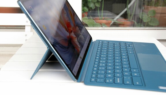 Test: Lenovo Yoga Tab Plus – Prisvärt surfplattepaket med tangentbord och prestanda
