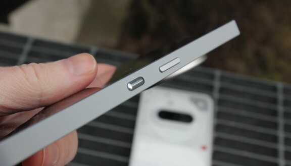 Test: Nothing Phone 3a och 3a Pro – Prisvärda och karismatiska