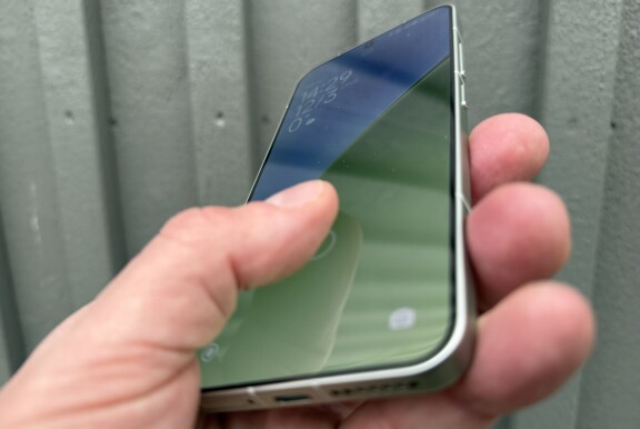 Test: Xiaomi 15 – Flaggskepp med det lilla extra