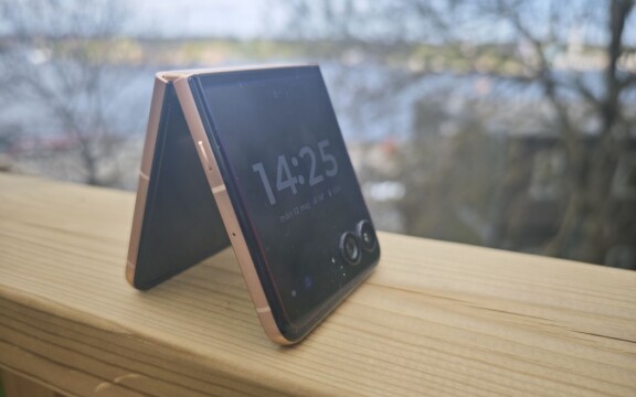 Test: Motorola Razr 60 Ultra – Mångsidig vikbar med stil