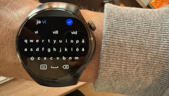 Svara på aviseringar från klockan, men bara om du använder Android och bara i ett fåtal appar.