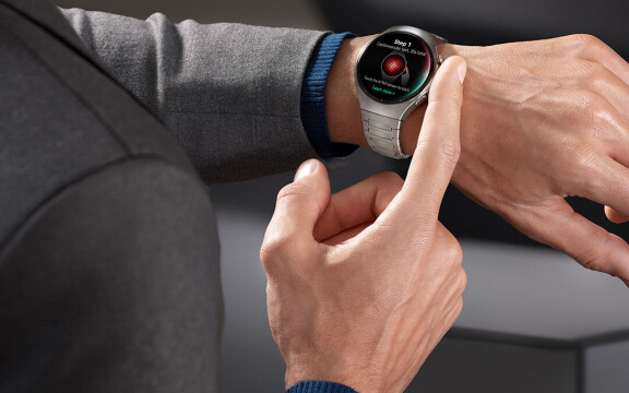 Test: Huawei Watch 5 med lyx och helt ny sensor