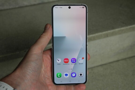 Test: Samsung Galaxy Z Flip 7 FE – En billigare vikbar
