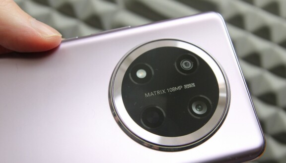 Test: Honor Magic 7 Lite – Lyxig mellanprismobil som tål tuffa tag