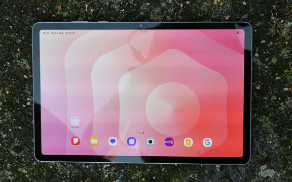 Review: Samsung Galaxy Tab S11 - Luxurious tablet that lasts long