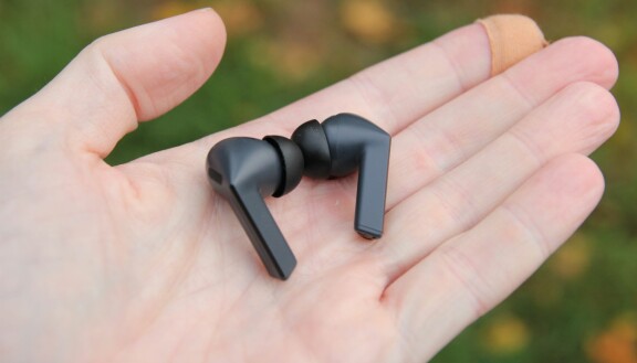 Test: Samsung Galaxy Buds 3 FE – Billigare men ändå riktigt bra