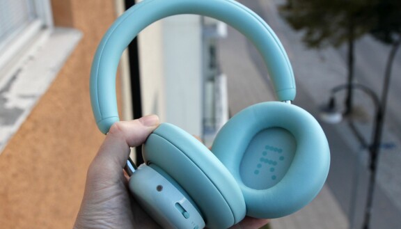 Test: Nothing CMF Headphone Pro - Färgglada hörlurar till riktigt bra pris