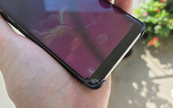 Glaset avgör mobilskärmens hållbarhet