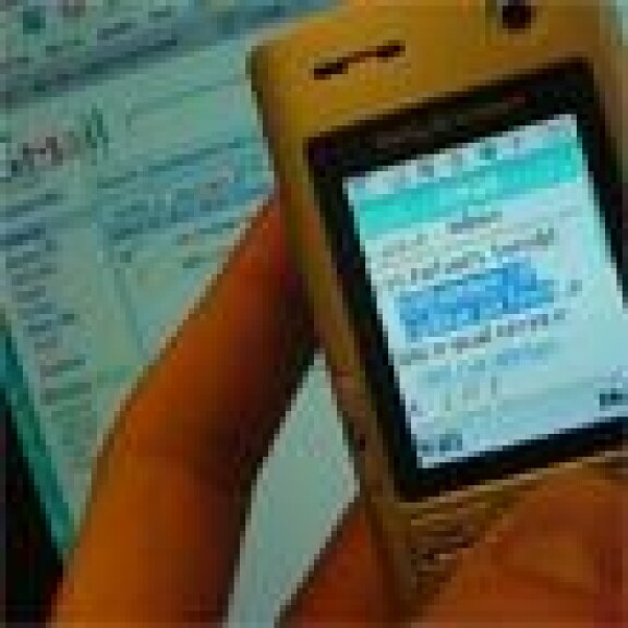 E-mail services on Google now in you cell phone