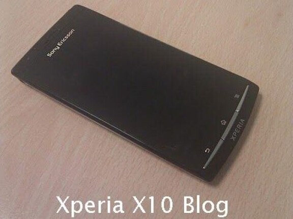Xperia X12 på bild på webben