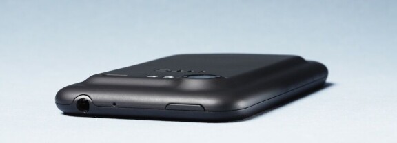 HTC Incredible S i test