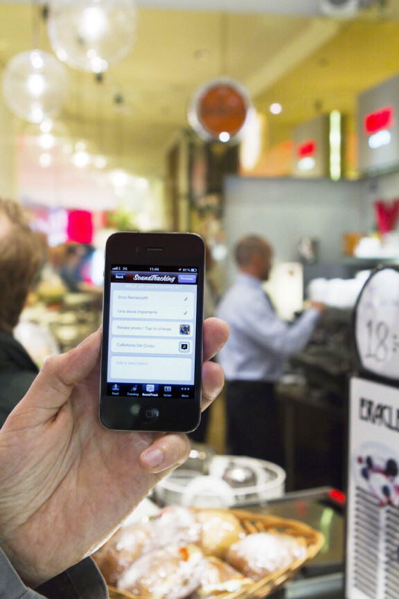 Kombo-appar för socialt nätverkande