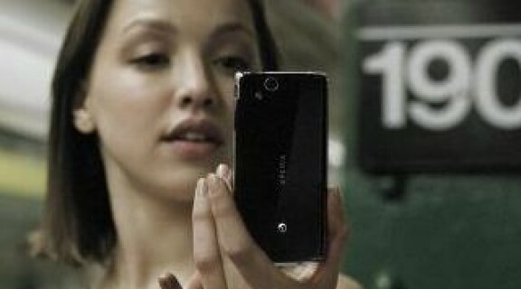 Sony Ericsson visar baksidan