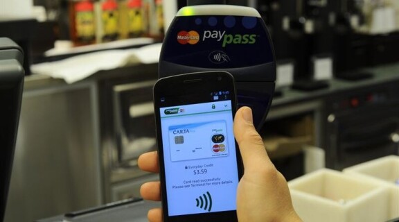 Mobil plånbok med plats för konkurrenter