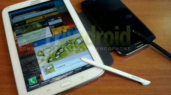 Samsung Galaxy Note 8 visas upp med S-Pen