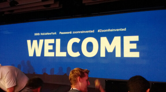 Nokia Lumia 1020 ”Zoom Reinvented”