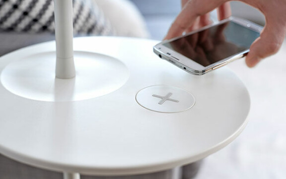 LG har en mobil med bättre trådlös laddning