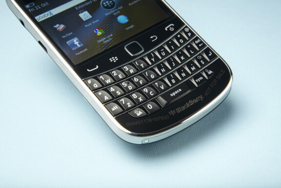 Blackberry Bold 9900 i test