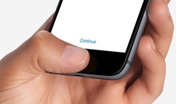 Det sägs att Home-knappen är på väg bort från Iphone. Men den kunde ha haft två fysiska knappar från början, om man får tro färska uppgifter i en nyutgiven bok.