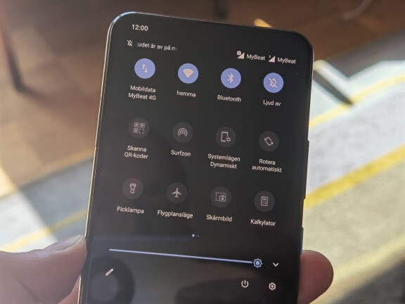 Test: Asus Zenfone 8 Flip – Tar sin egen väg