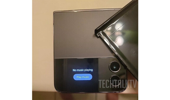Samsung Galaxy Z Flip 4 dyker upp i verkligheten på läckt foto